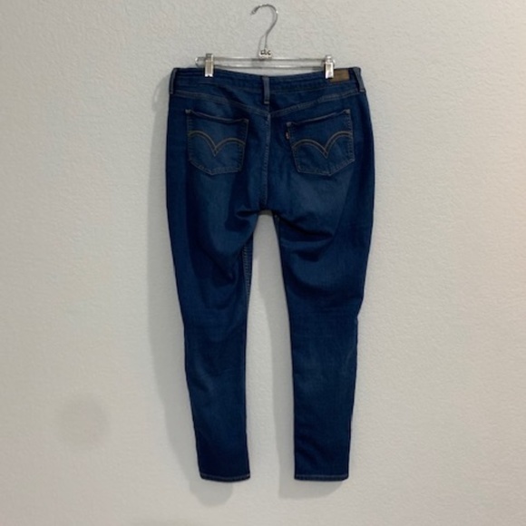 Levi's Skinny Jean Size 32 - Picture 4 of 8
